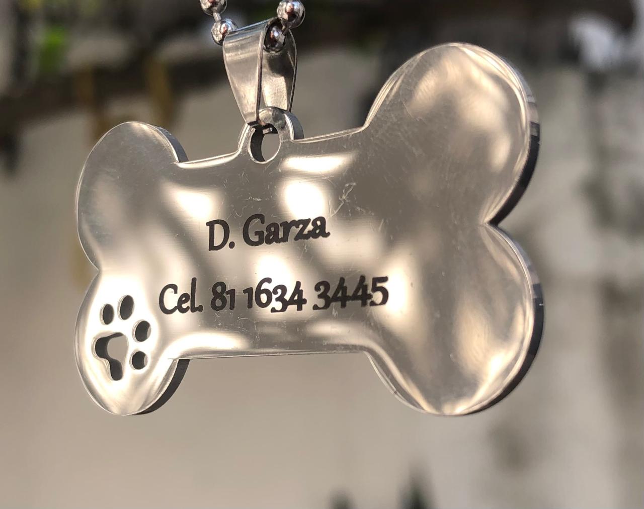 Placa de identificación para mascotas